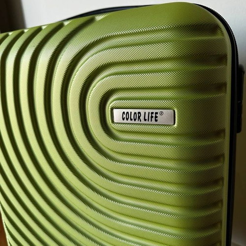 Cabin suitcase green like new with 4 wheels