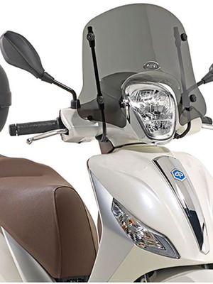 Ζελατίνα Φιμέ Givi 5612S για Piaggio Medley 125/150 Σαν Καινούργια με Βάσεις