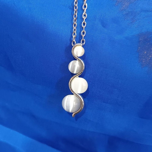 Vintage Liquid Moonlight Pendant with Gray Moonstones like new