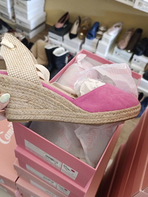 Pink platform espadrille