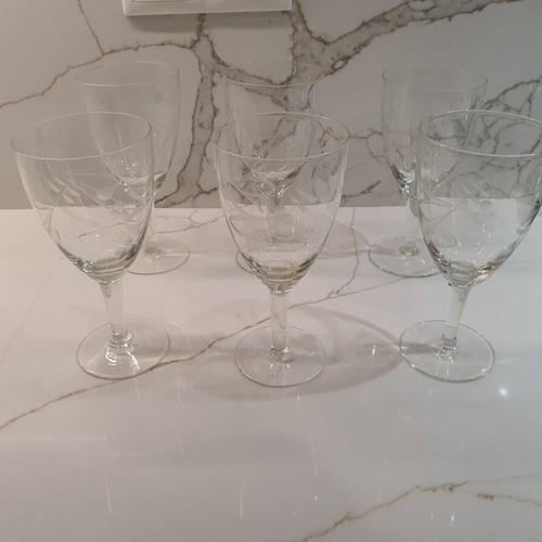 Vintage crystal large stemmed glasses set of 6 like new