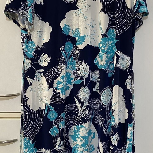 Women's dress new with tags, size L-XL, white and blue