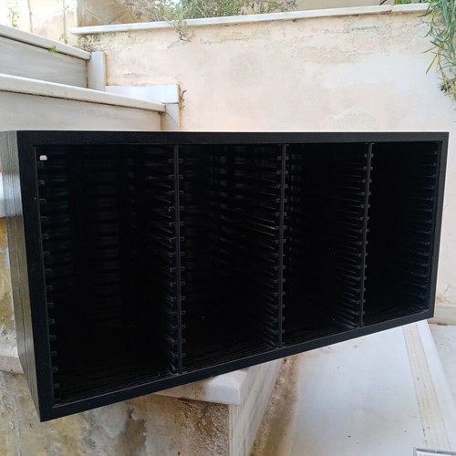 Wooden wall and tabletop CD holder for 60 CDs like new