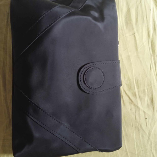 Handbag wallet like new, black