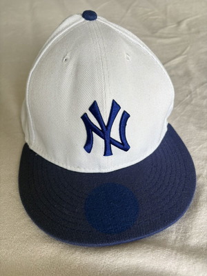 New Era 59FIFTY NY Yankees fitted hat size 7 1/4