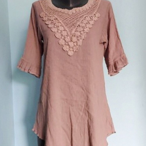 Saint Tropez tunic like new with handmade lace decorations