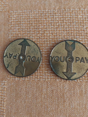 2 περιστρεφόμενα νομίσματα You O Pay