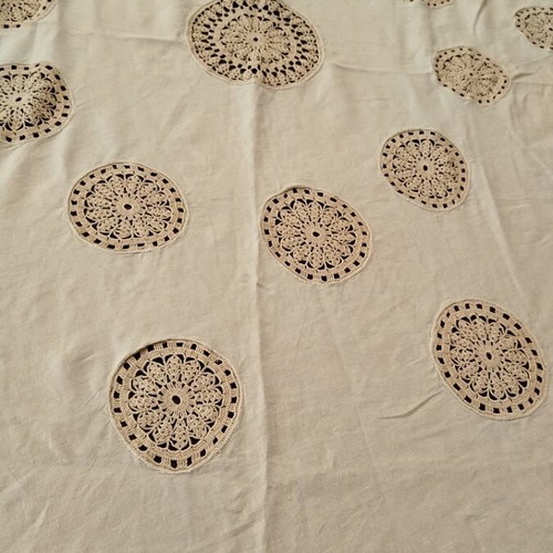 Handmade round tablecloth like new with ecru lace