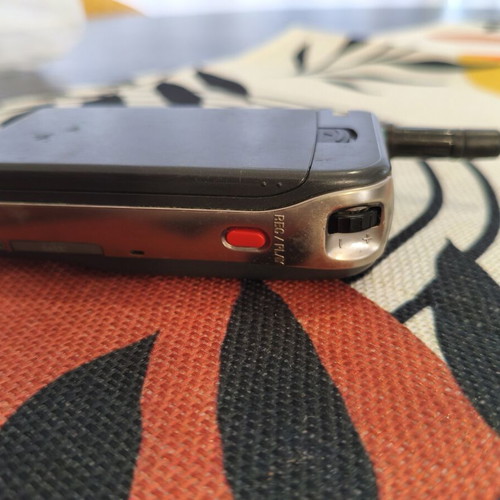 Sony CMD-Z1 GSM mobile phone used, gray