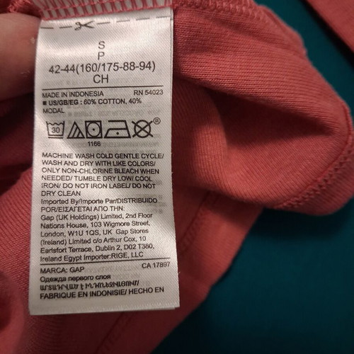 GAP women's long sleeve shirt like new, pink, size M
