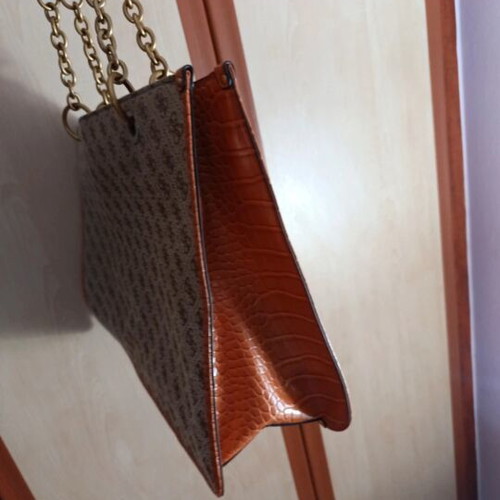 Guess handbag like new, beige and orange