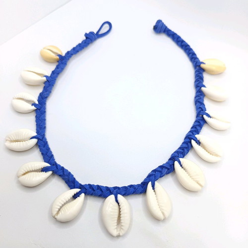 Boho choker necklace with natural shells blue, handmade