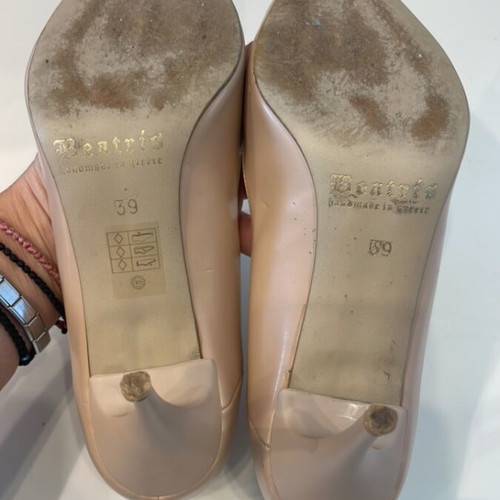 Beatris beige pumps used, size 39, with internal wear