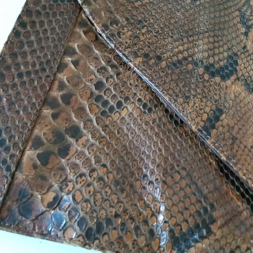 Vintage envelope bag like new, brown with snake pattern