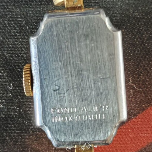 Vintage DECO wristwatch used with 17 rubies and gold-plated bracelet