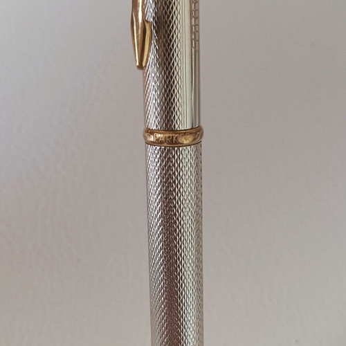 Parker ballpoint pen with ciselé embossed design