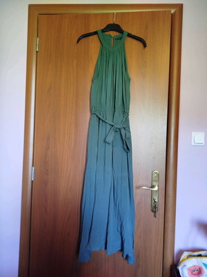 Midi dress halter neck green Trendyol used, size M