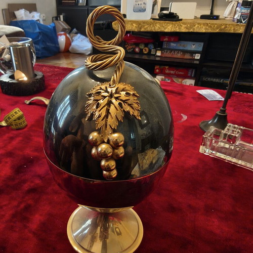 Vintage egg-shaped ice bucket with brass details, 26cm