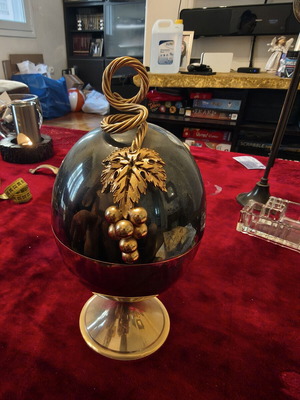 Vintage egg-shaped ice bucket with brass details, 26cm