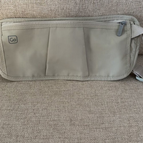 Go Travel Money waist bag like new