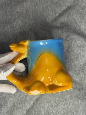 Camel pencil cup like new