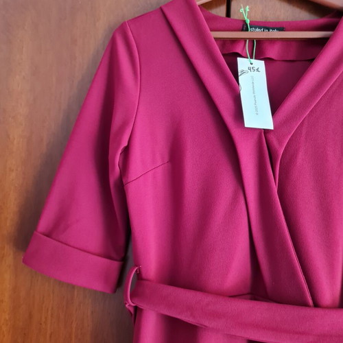 Italian dress medium new, red