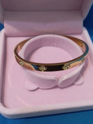 Βραχιόλι bangles ατσάλινο επιχρυσωμένο καινούργιο σε κουτί δώρου