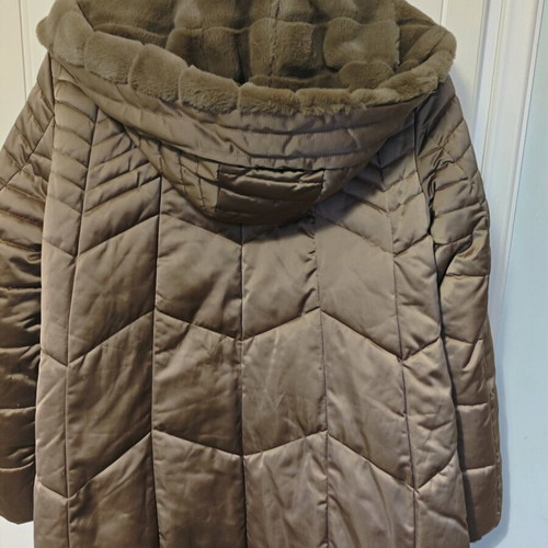 BSB large jacket like new, beige