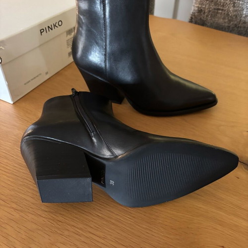 Pinko leather ankle boots new, size 38, black