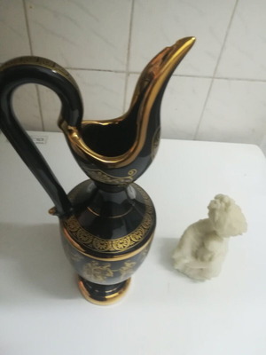 Hydria 4th century BC replica 24k gold-plated refurbished with statuette