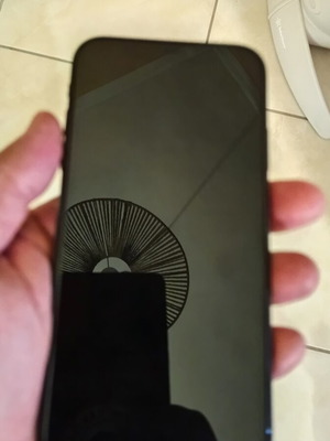 iPhone 11 64 GB like new with charger and case