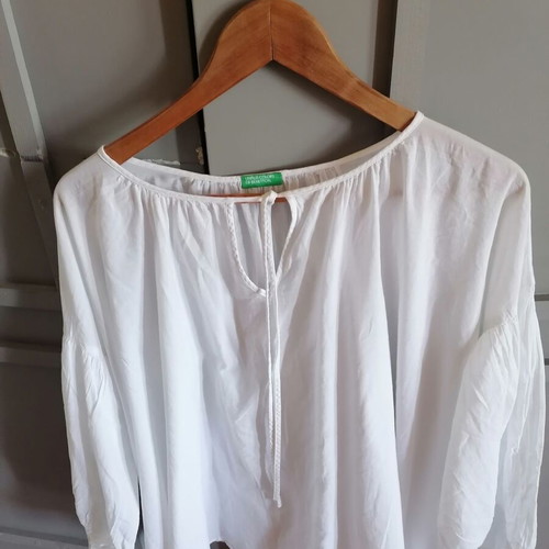Benetton women's shirt 100% cotton used, white