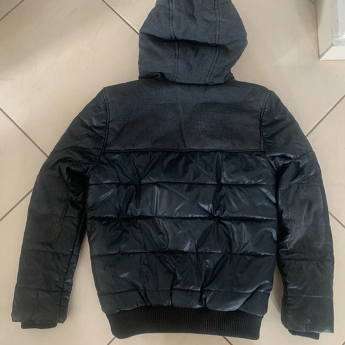Zara winter jacket like new with fur lining and hood