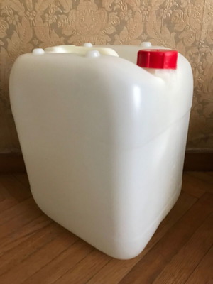 Plastic container 20 liters Miltoplast like new for storage