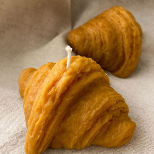 Croissant Candle new, medium size, aromatic enjoyment