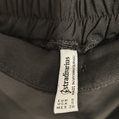 Stradivarius Black Paperbag Waist Culotte Pants like new, size S