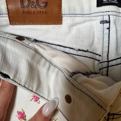 D&G mini denim skirt white like new