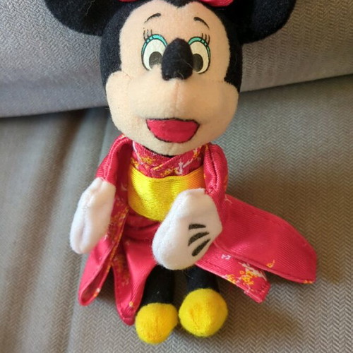 Mini Mouse Geisha doll like new, 2000 edition McDonald's