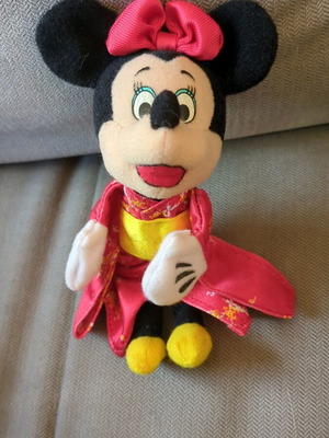 Mini Mouse Geisha doll like new, 2000 edition McDonald's