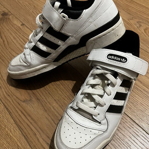 Adidas Forum Low sneakers used, size 42 EU, black and white