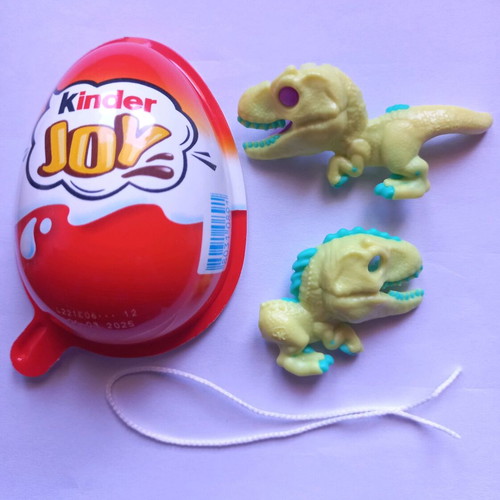 Velociraptor dinosaur Kinder Joy Jurassic World like new
