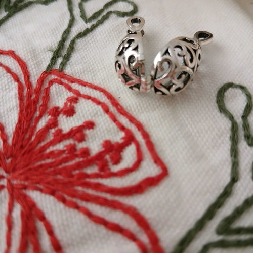Pendant egg opening new, silver, for amulet