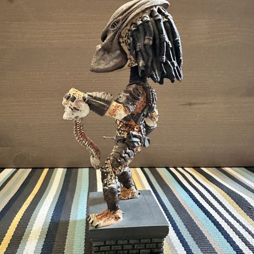 Predator 2 City Hunter Bobblehead figure used 23cm NECA