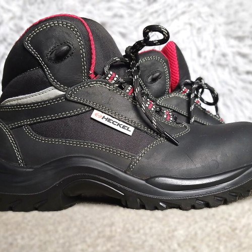 Heckel S3 SRC Safety Shoes Size 39 New Black Boots