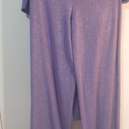 Dejavu bell-bottom pants and blouse set like new, purple