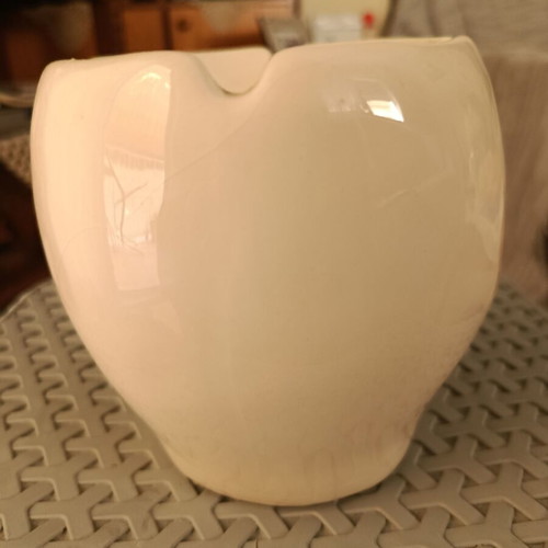 Ashtray new skull-shaped