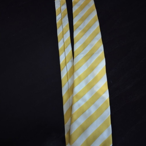 Tie with yellow and white stripes like new