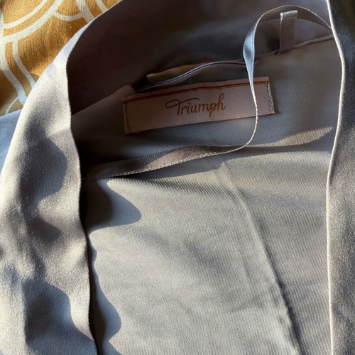 Triumph kimono nightwear set like new, modal silk feel, size S