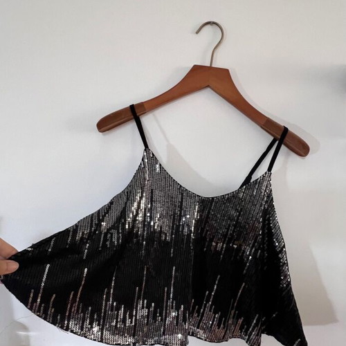 Sequin top like new, XS to Small, black and silver