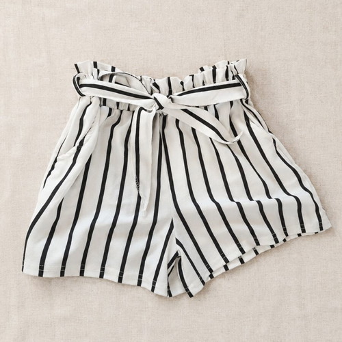 Shorts white with black stripe and matching belt, like new, size medium